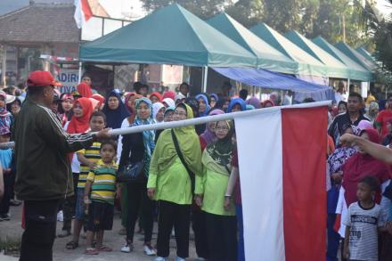 Karang Taruna Dusun Manggung Gelar Acara Senam dan Jalan Sehat Dalam Rangka HUT Kemerdekaan RI